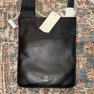 Radley London Pockets NWT Leather Unisex Crossbody Bag 9”W x 11”H Copper accent